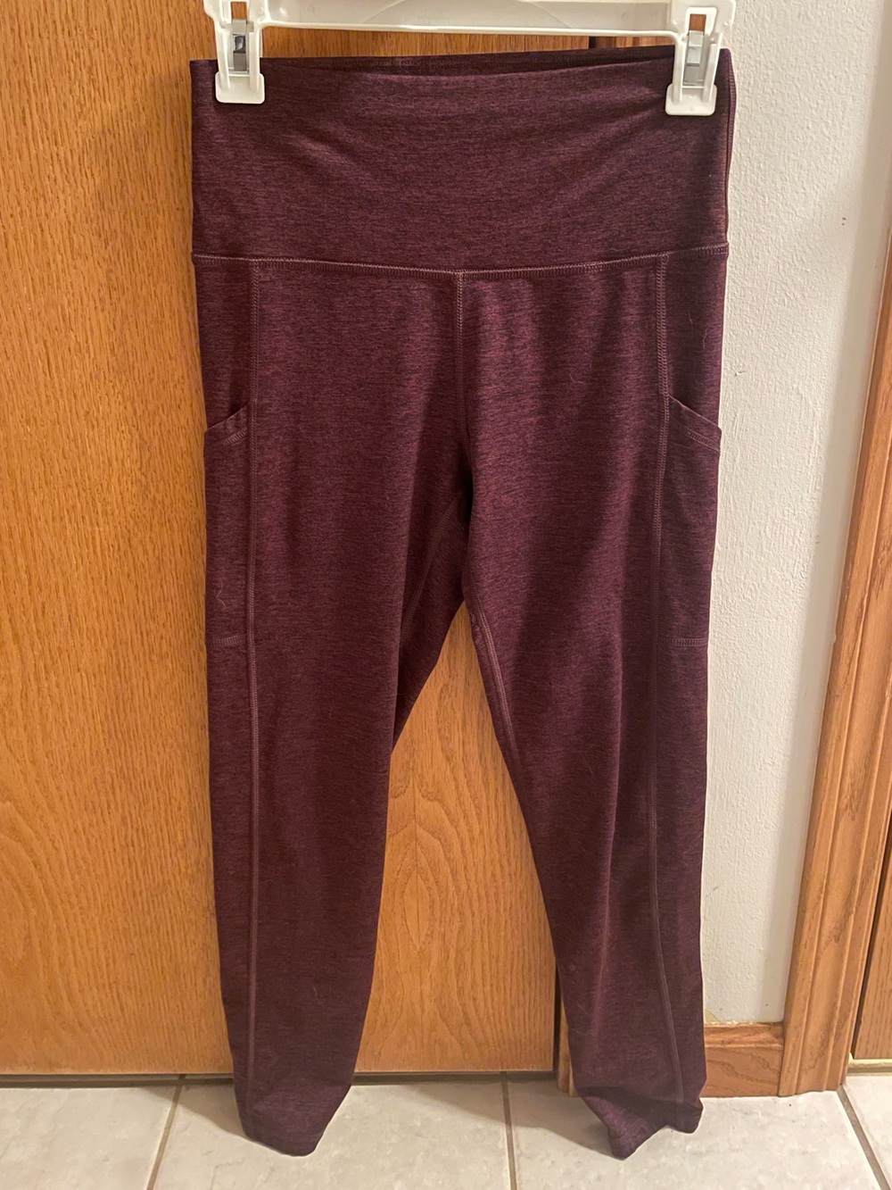 Aerie Burgundy High-Waist Leggings Yoga Pants with Side Pockets